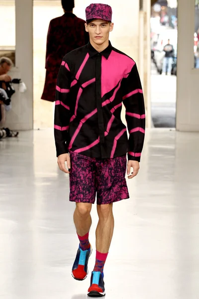 Look 34